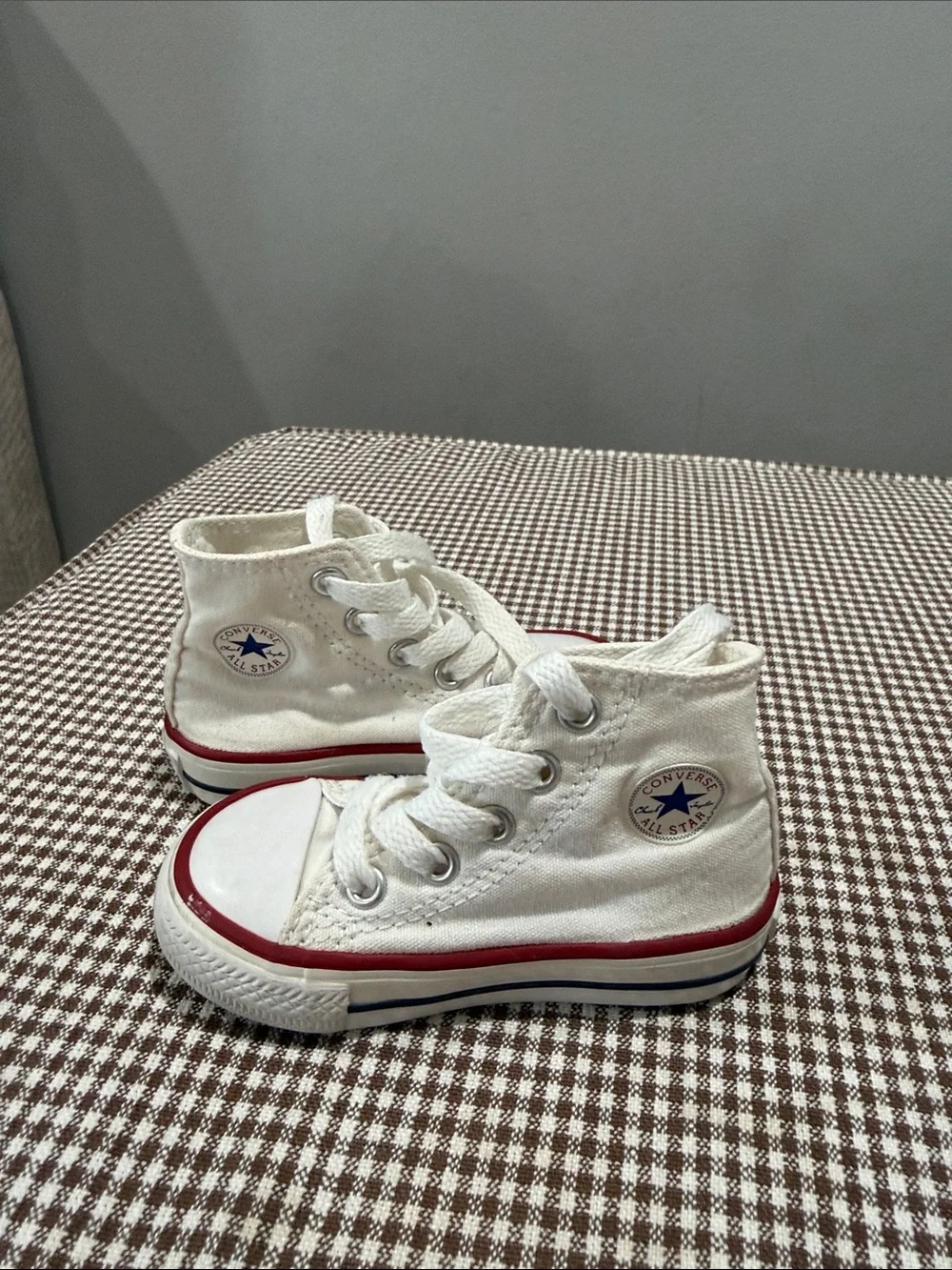 Kids White converse sneakers with Red Trim